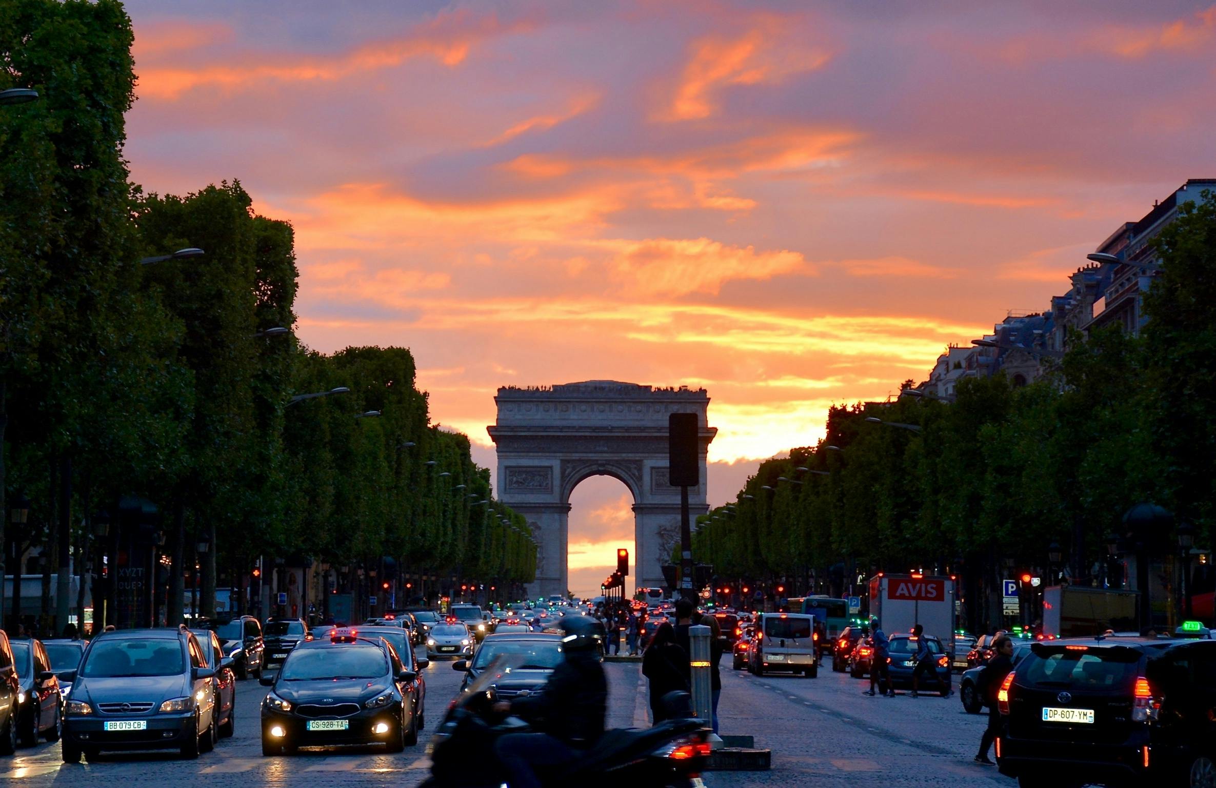 PARIS - Étude automobile-proprio ou envisageant l’achat d’une petite berline ou petit SUV présentiel Durée 2h00 100€